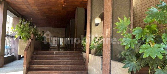 2 bedrooms Apartment in Turin, Italy No. 360322 4