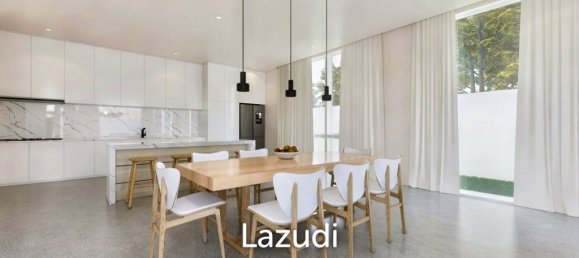 5 bedrooms Villa in Pattaya, Thailand No. 23435 4