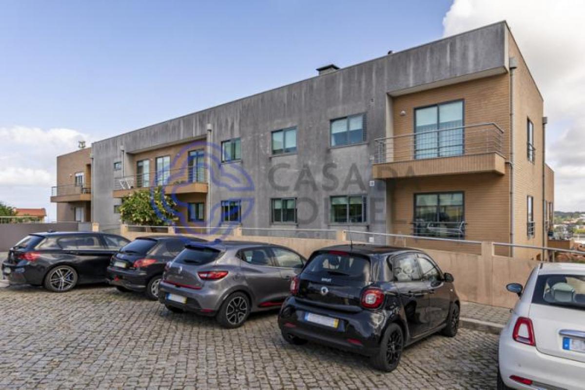 Apartamento de 3 dormitorios en Vila Nova de Gaia, Portugal No. 4412