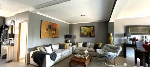 3 bedrooms House in Beauchamp, France No. 352703 8