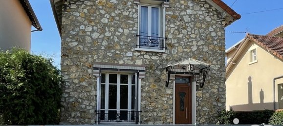 3 bedrooms House in Beauchamp, France No. 352703 2