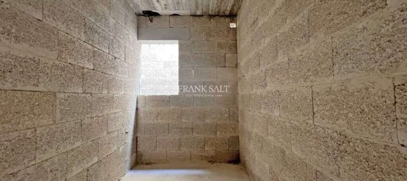 Apartamento T3 em Zebbug, Malta N.º 1886 4