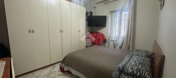 2 rooms Apartment in Naples, Italy No. 130831 8