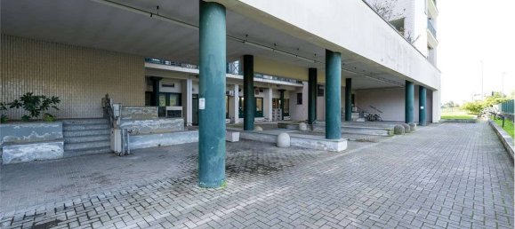 4 rooms Office in Biassono, Italy No. 310952 16