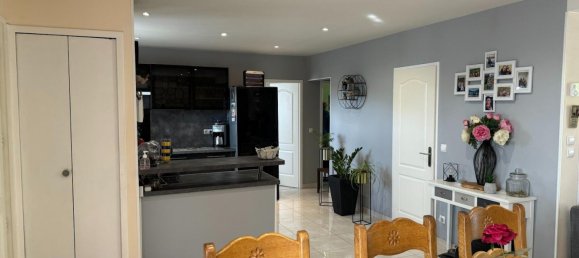 4 bedrooms House in Neuilly-en-Thelle, France No. 261181 7