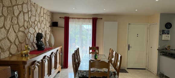 4 bedrooms House in Neuilly-en-Thelle, France No. 261181 5