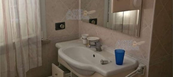 Apartamento de 4 habitaciónes en Bellaria Igea Marina, Italy No. 11408 10