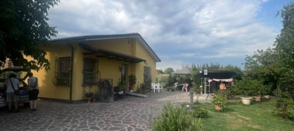 Вилла с 1 спальней в Ровиго, Италия № 275508 2