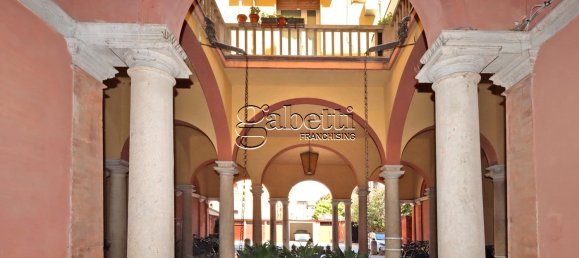 2 bedrooms Apartment in Ferrara, Italy No. 363213 3