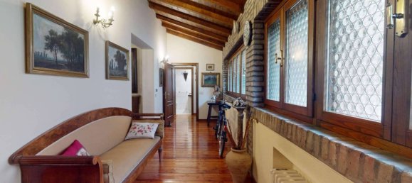 5 bedrooms Villa in Medicina, Italy No. 272531 2