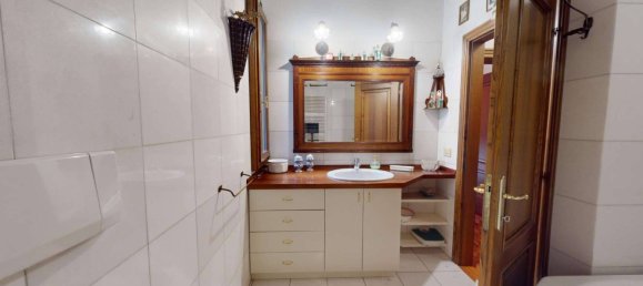 5 bedrooms Villa in Medicina, Italy No. 272531 4