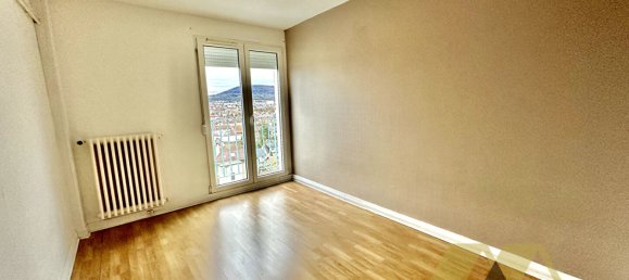 2 bedrooms Apartment in Clouange, France No. 39516 7