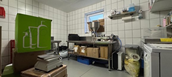 Edifício de 4 divisões em Westerwaldkreis, Germany N.º 37306 41