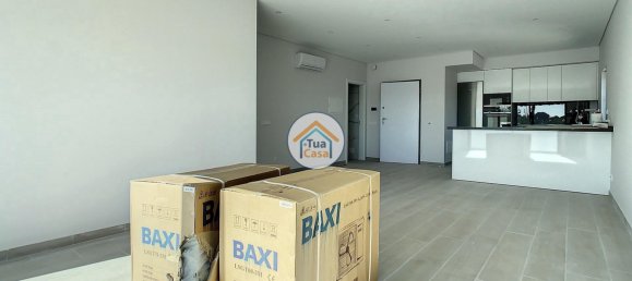 Apartamento de 2 dormitorios en Quelfes, Portugal No. 149985 5