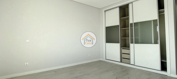 Apartamento de 2 dormitorios en Quelfes, Portugal No. 149985 13