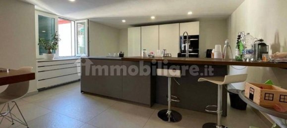 3 bedrooms Apartment in Naples, Italy No. 317418 6