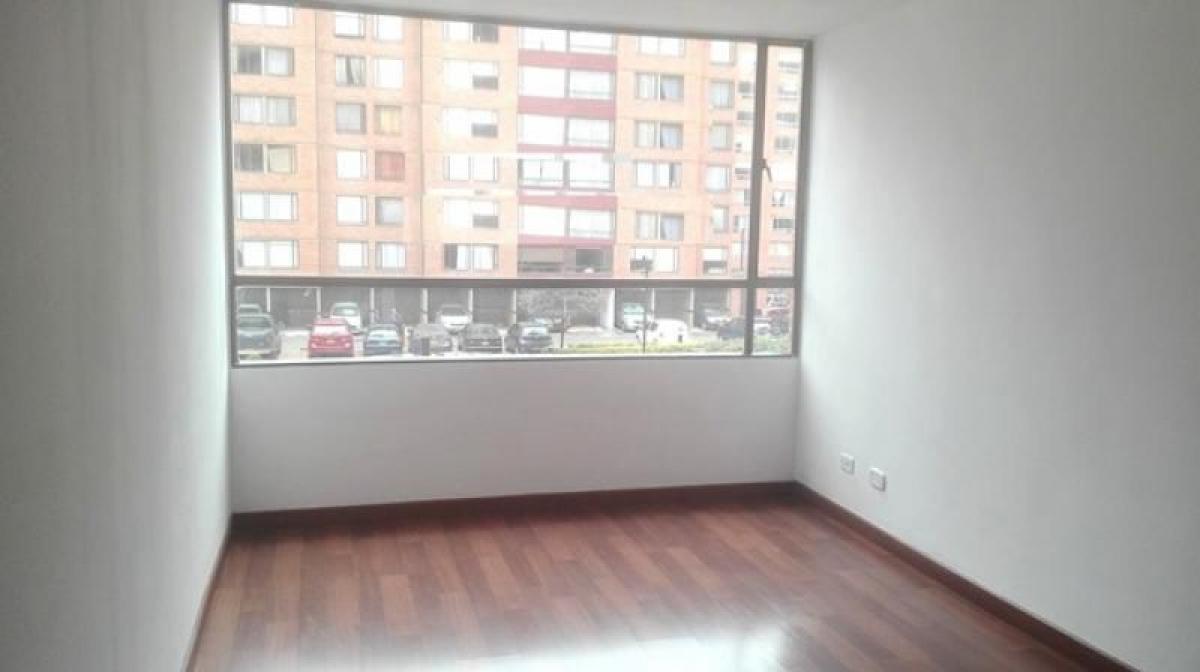 3 bedrooms House in Bogota, Colombia No. 11397