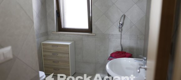 Дом с 4 комнатами в Чериньола, Италия № 140481 28