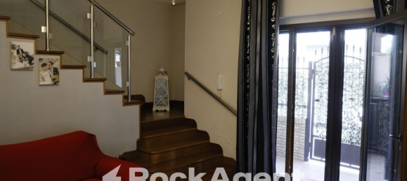 Дом с 4 комнатами в Чериньола, Италия № 140481 15