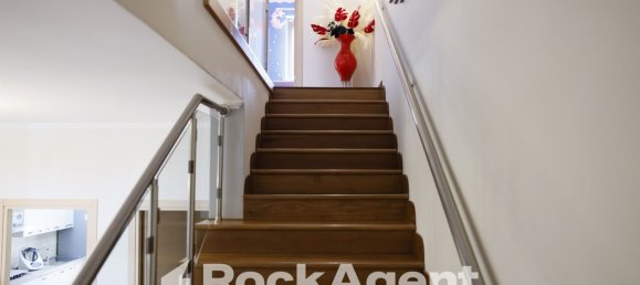 Дом с 4 комнатами в Чериньола, Италия № 140481 2