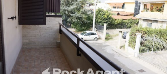 Дом с 4 комнатами в Чериньола, Италия № 140481 32