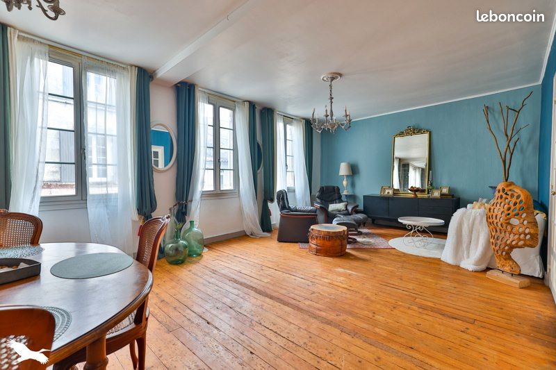 3 bedrooms House in Jonzac, France No. 298983