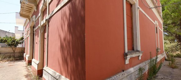 Edifício de 11 divisões em Galatone, Italy N.º 235173 9