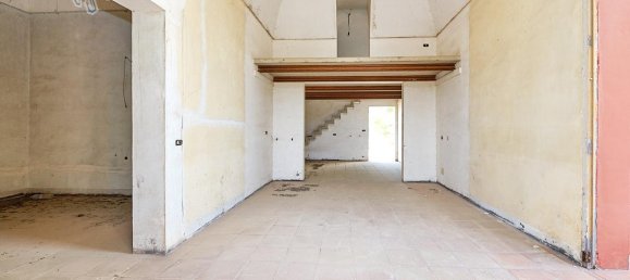 Edifício de 11 divisões em Galatone, Italy N.º 235173 27