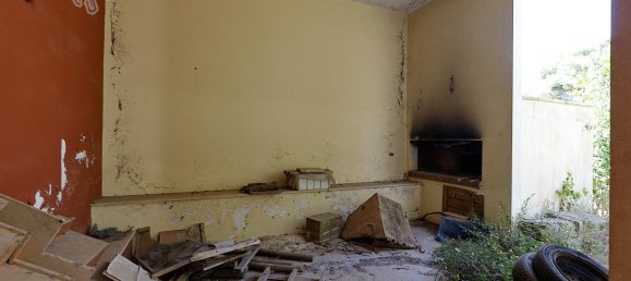 Edifício de 11 divisões em Galatone, Italy N.º 235173 11