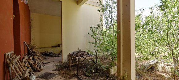 Edifício de 11 divisões em Galatone, Italy N.º 235173 10