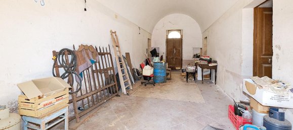 Edifício de 11 divisões em Galatone, Italy N.º 235173 16