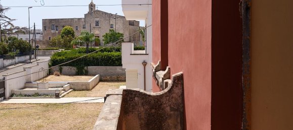 Edifício de 11 divisões em Galatone, Italy N.º 235173 40