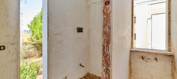 Edifício de 11 divisões em Galatone, Italy N.º 235173 38