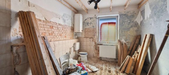 8 rooms Building in Roth, Germany No. 167595 6