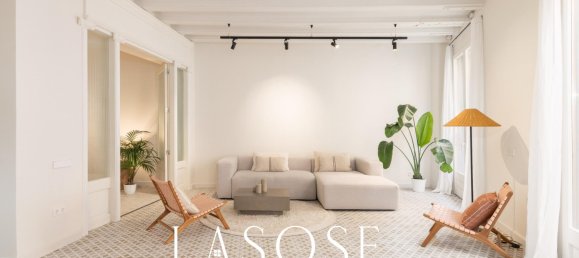 2 Schlafzimmer Wohnung in Ciutat Vella, Spain, Nr. 150839 2