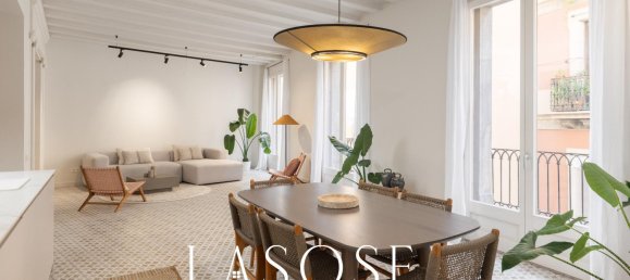 2 Schlafzimmer Wohnung in Ciutat Vella, Spain, Nr. 150839 3