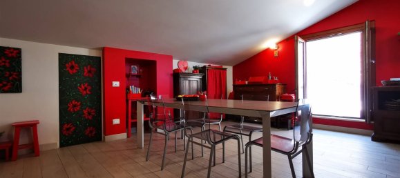 Ático de 3 dormitorios en Siena, Italy No. 227851 4