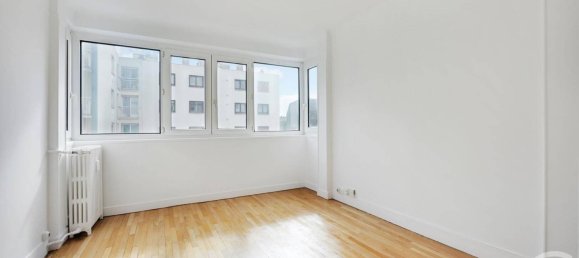 2 bedrooms Apartment in Paris, France No. 178261 2