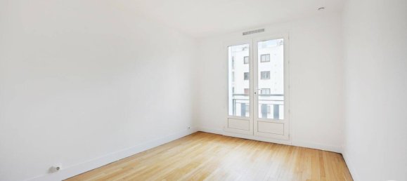 2 bedrooms Apartment in Paris, France No. 178261 6