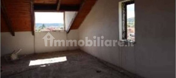 3 Schlafzimmer Wohnung in Calvi Risorta, Italy, Nr. 288844 11