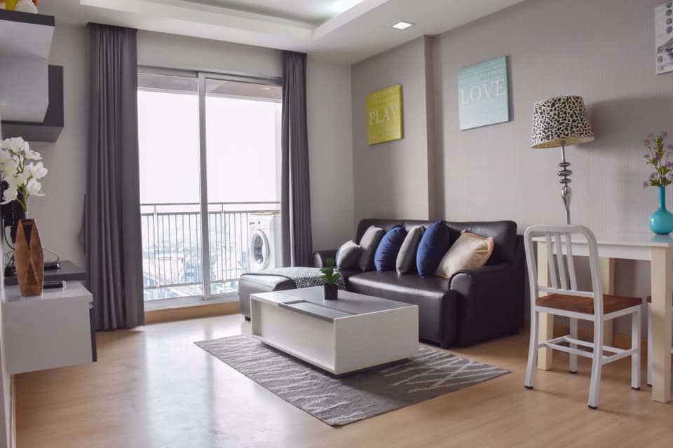 1 bedroom Condo in Huai Khwang, Thailand No. 10045