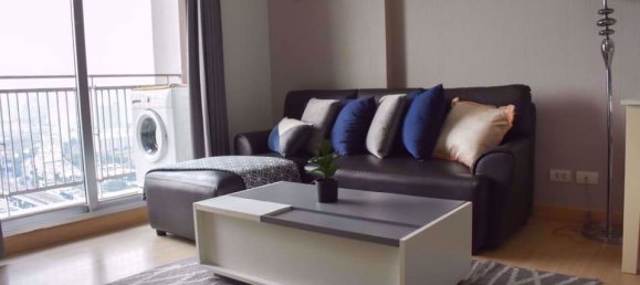 1 bedroom Condo in Huai Khwang, Thailand No. 10045 2