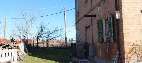 2 bedrooms House in Modena, Italy No. 297394 7