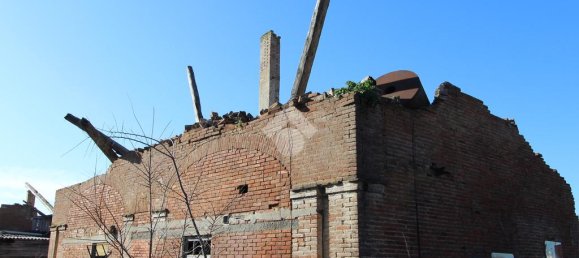 2 bedrooms House in Modena, Italy No. 297394 9