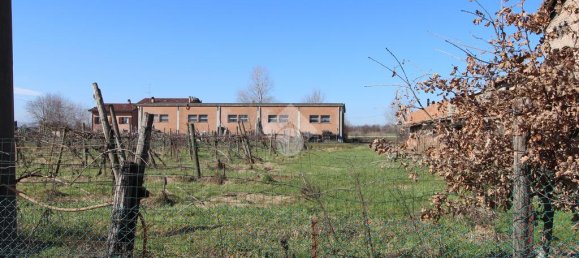 2 bedrooms House in Modena, Italy No. 297394 13