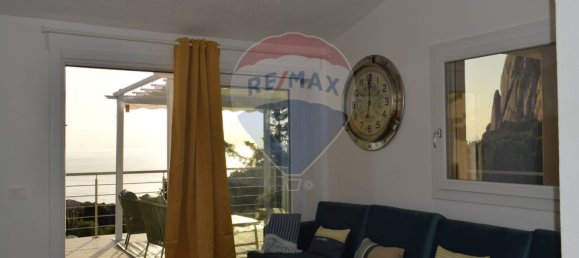 Villa de 5 dormitorios en Trinità d'Agultu e Vignola, Italy No. 220338 44