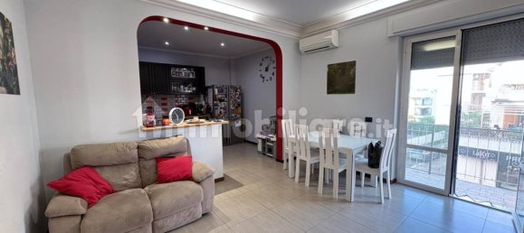 Apartamento T3 em Monterotondo, Italy N.º 347070 4
