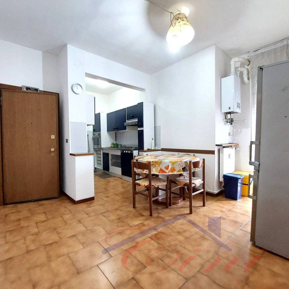 Apartamento T1 em Valmadrera, Italy N.º 323427