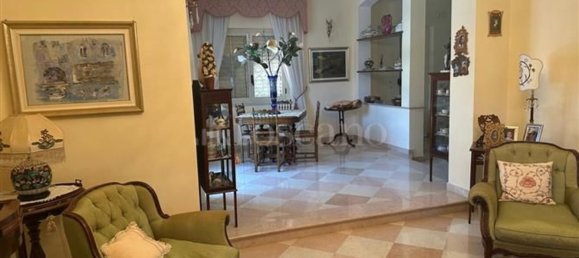 13-salle Villa à Catanzaro, Italy No. 262964 26