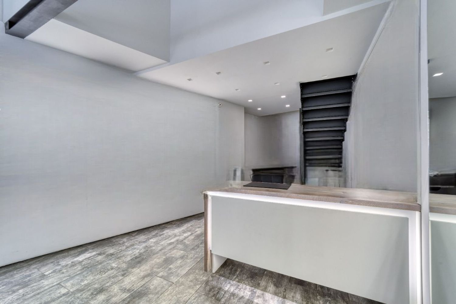 Коммерческая недвижимость 37м² в Падуя, Италия № 293090